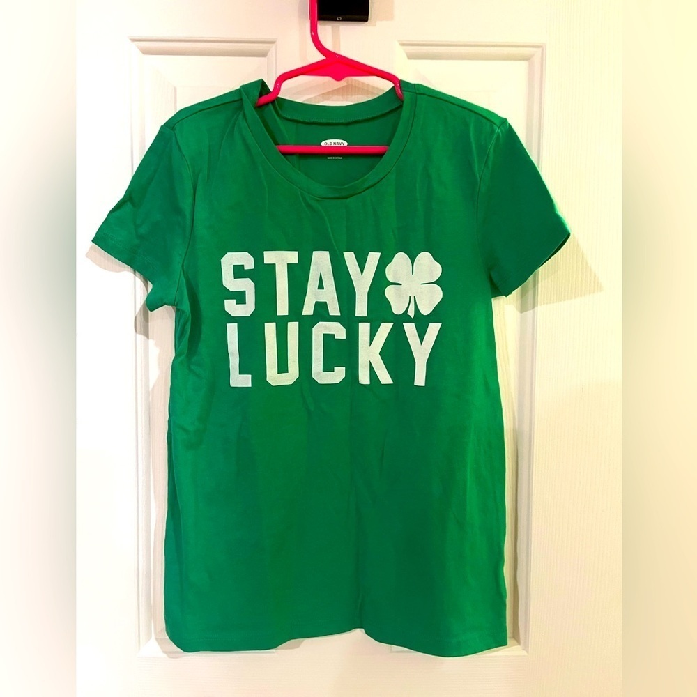 Girls size M (8) St. Patrick’s day t-shirt ☘️
